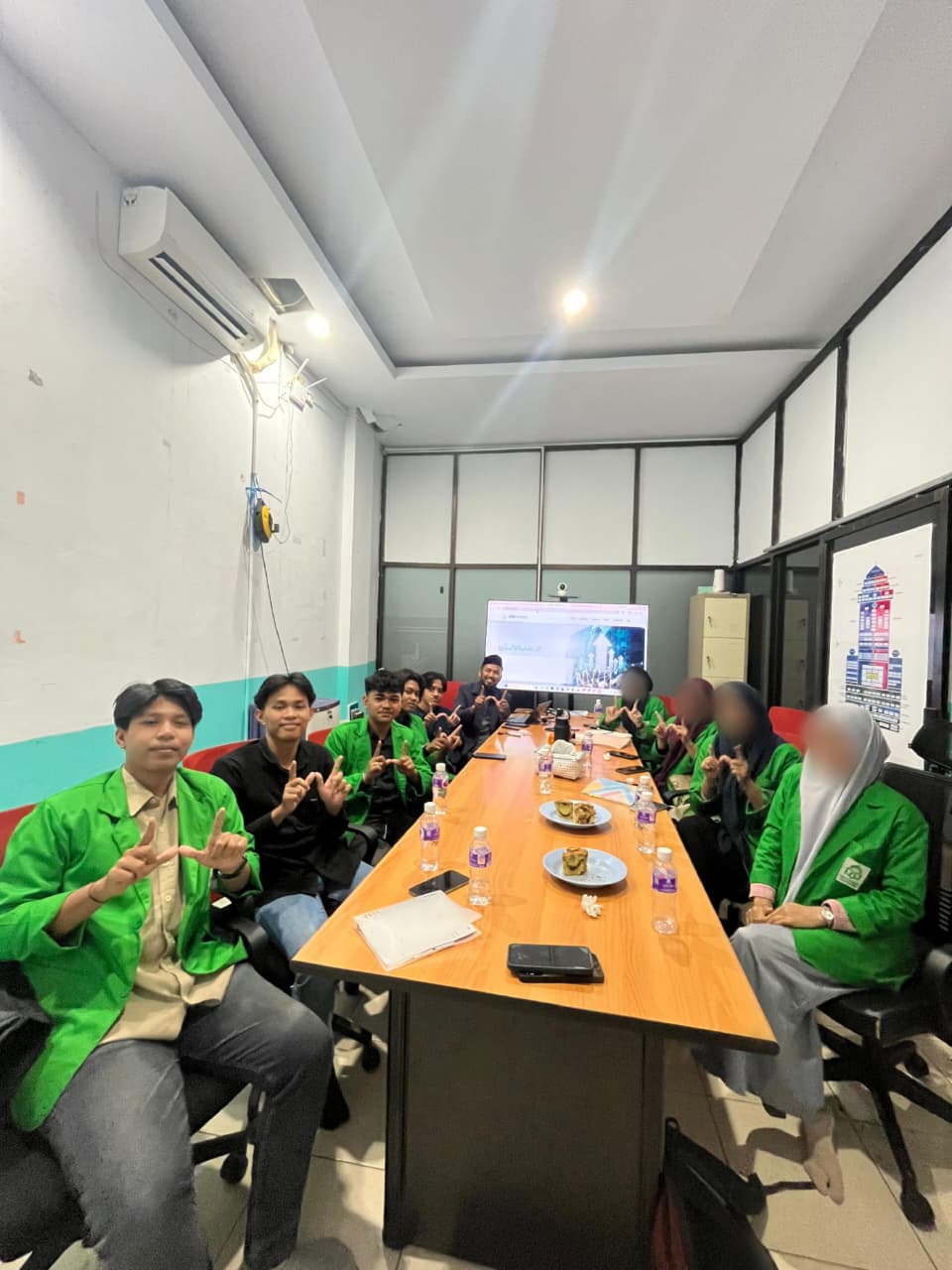 Mahasiswa/i UIN Makassar Laksanakan Observasi dan Wawancara di One Wakaf Bersama Direktur One Wakaf
